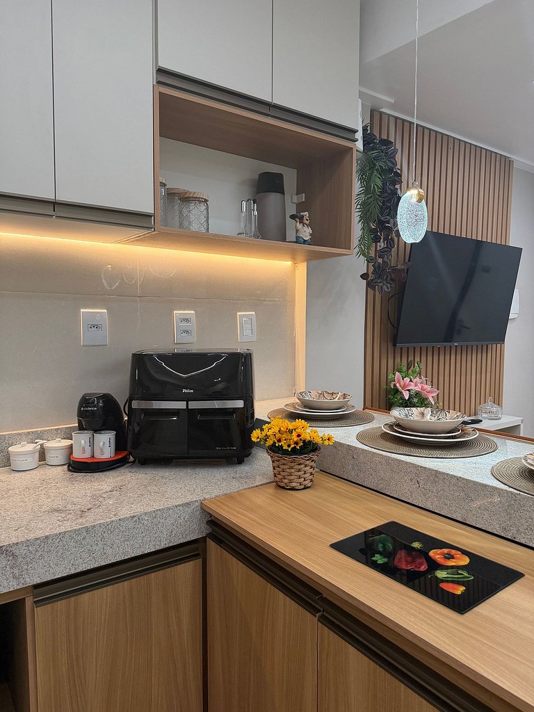 Apê 102, 2 quartos, Térreo | WiFi | JC STAYS