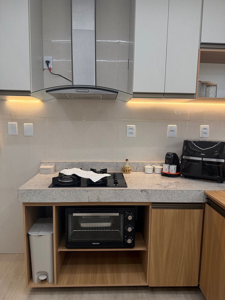 Apê 102, 2 quartos, Térreo | WiFi | JC STAYS