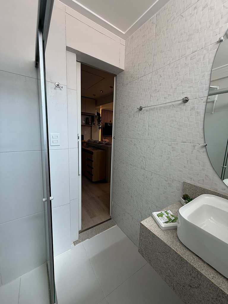 Apê 102, 2 quartos, Térreo | WiFi | JC STAYS